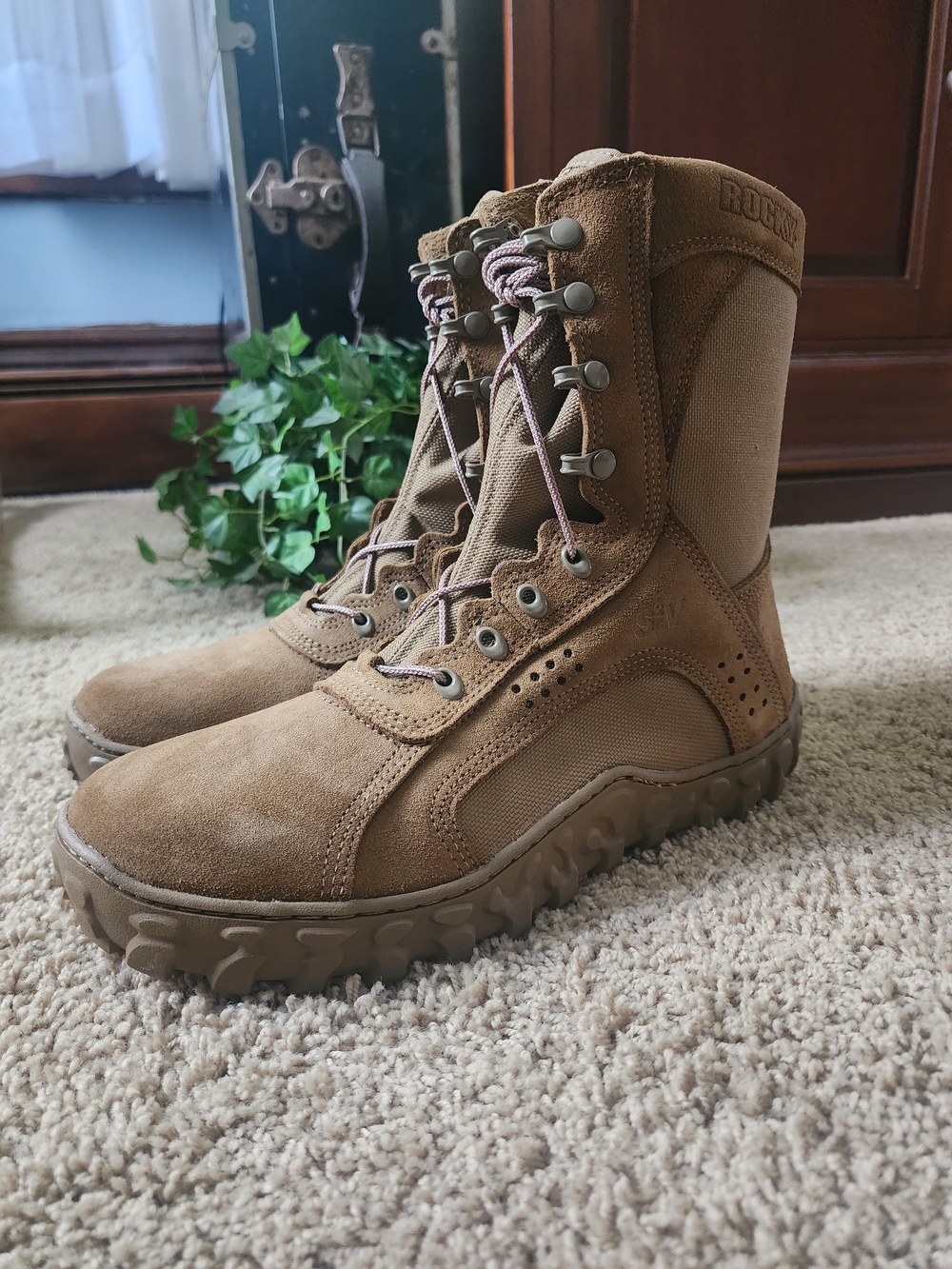 Rocky Men's S2V Brown Tactical Leather Boot DA PAM 670-1 Compliant